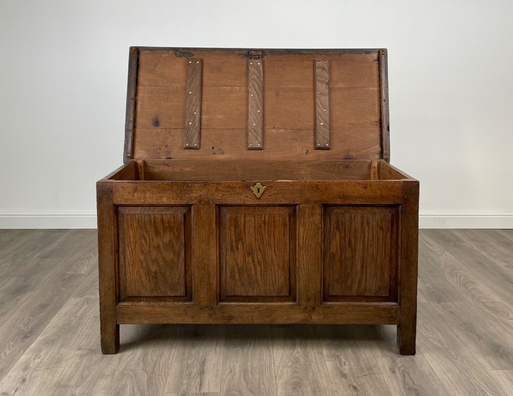 Antique 18th Century Blanket Box / Coffer In Oak View XI