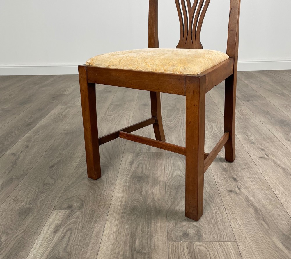 Antique 18th Century Set Of 6 Dining Chairs In Mahogany View IV