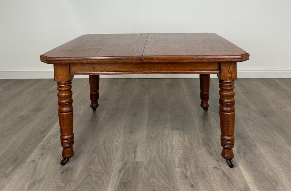 Antique 19th Century Quarter Cut Oak Dining Table View IV
