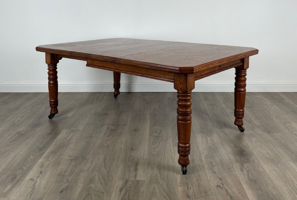 Antique 19th Century Quarter Cut Oak Dining Table View VII