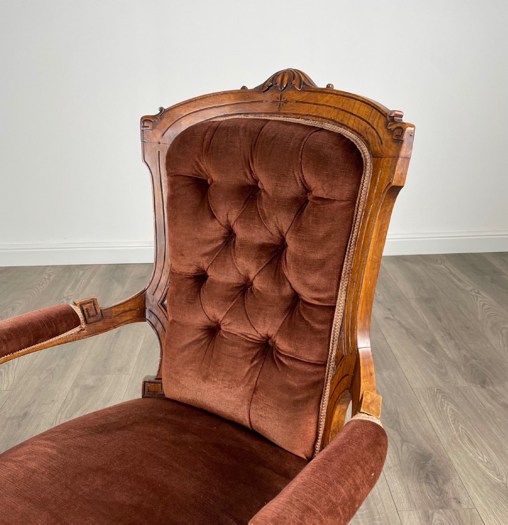 Antique 19th Century Button Back Armchair In Walnut View II