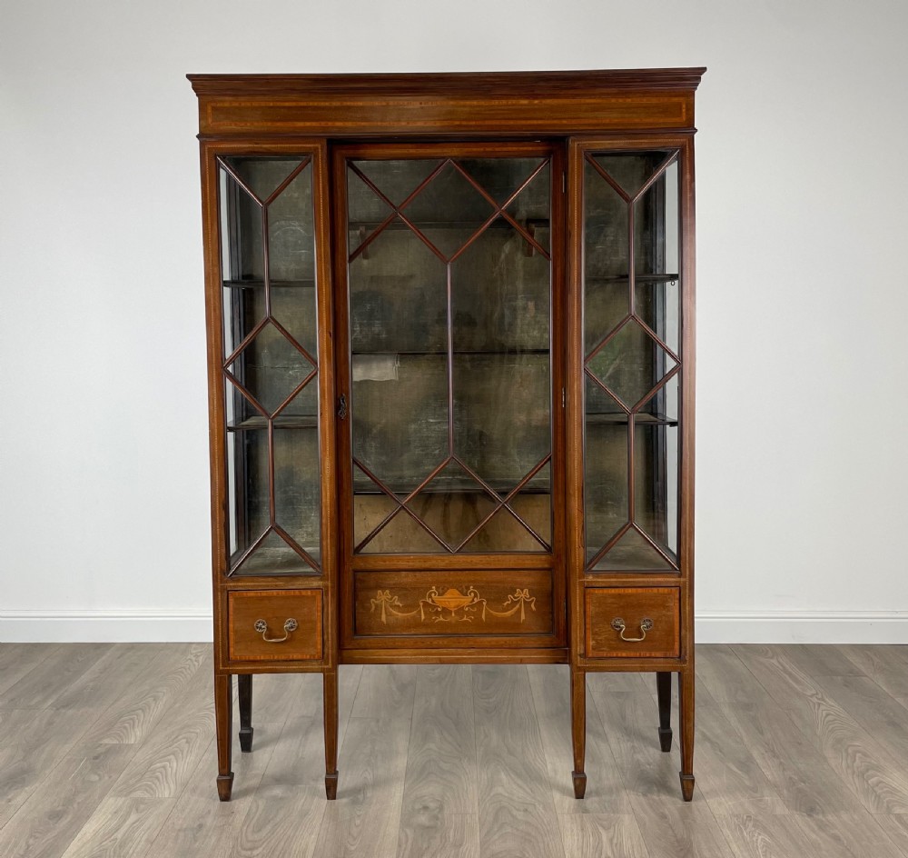 Antique 19th Century Inlaid Display Cabinet In Mahogany View III