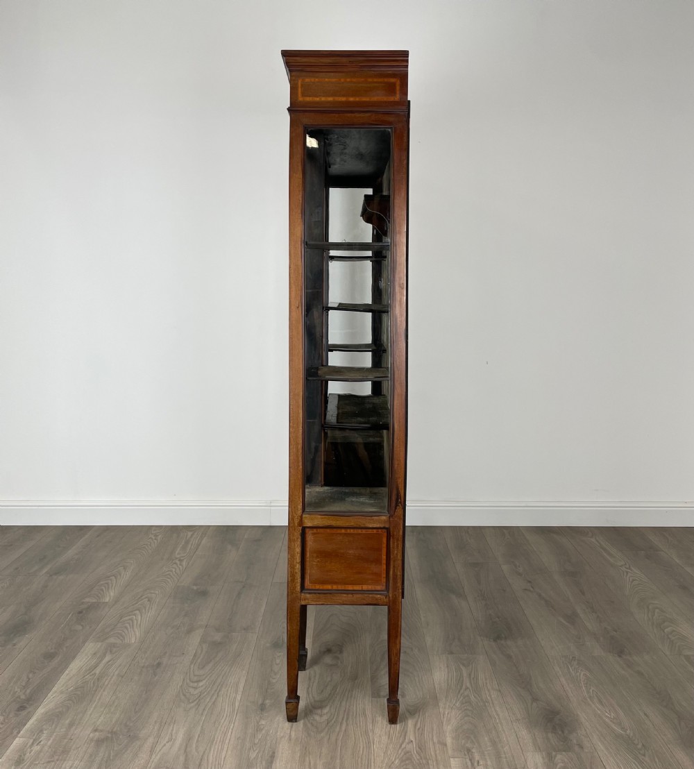 Antique 19th Century Inlaid Display Cabinet In Mahogany View V