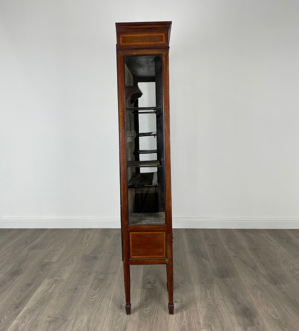 Antique 19th Century Inlaid Display Cabinet In Mahogany View IX