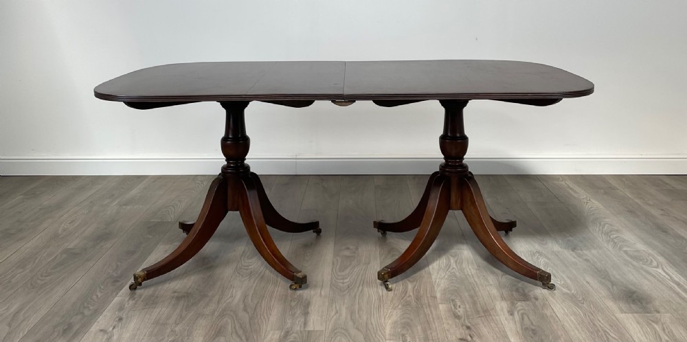 Antique Georgian Dining Table In Mahogany View IV