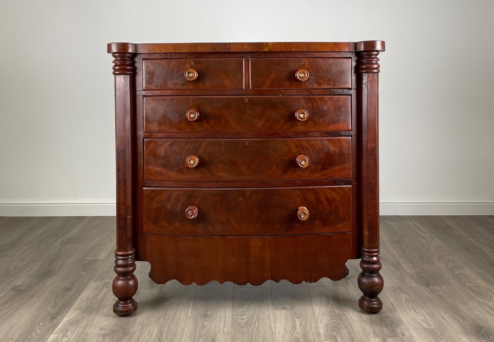 Antique 19th Century Bow Front Chest Of Drawers In Mahogany