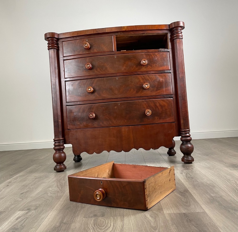 Antique 19th Century Bow Front Chest Of Drawers In Mahogany View II