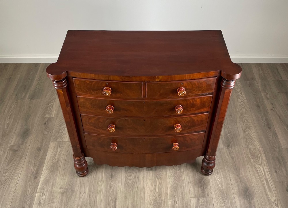 Antique 19th Century Bow Front Chest Of Drawers In Mahogany View IV