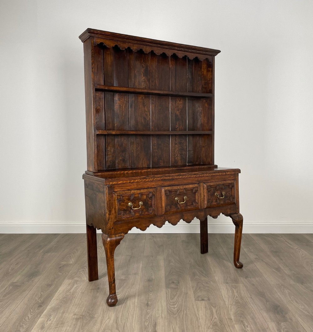 Antique 20th Century Jacobean Style Dresser In Oak View XII