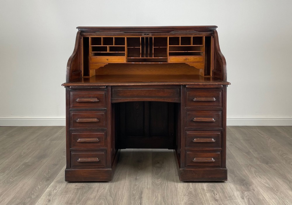 Antique 20th Century Roll Top Desk In Oak View II