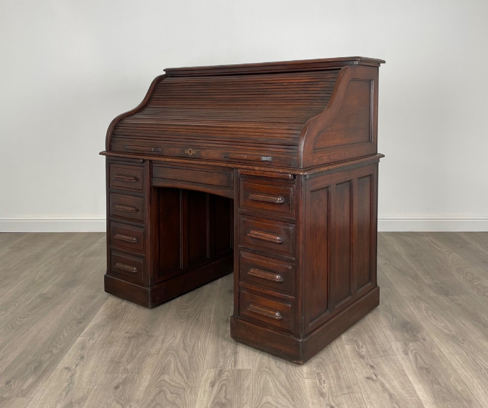 Antique 20th Century Roll Top Desk In Oak View III