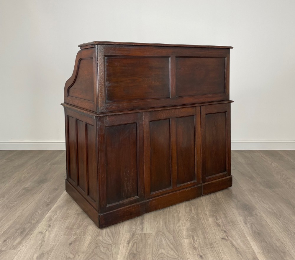 Antique 20th Century Roll Top Desk In Oak View V