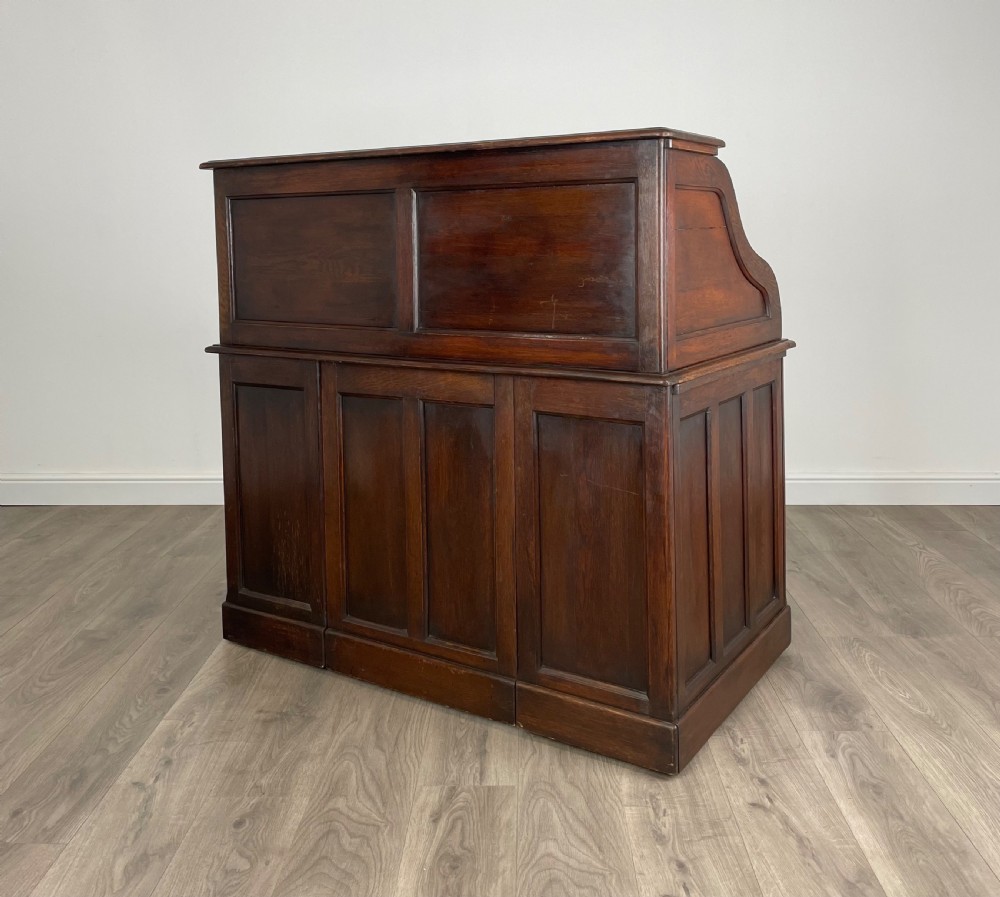 Antique 20th Century Roll Top Desk In Oak View VII