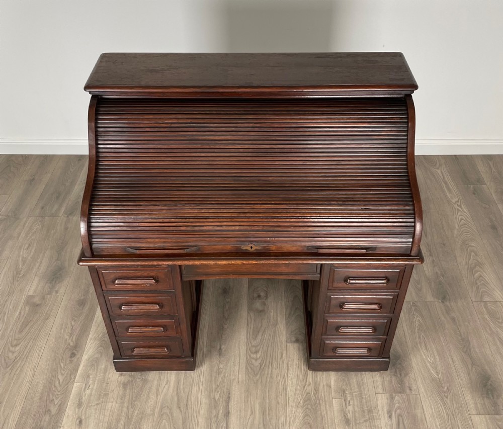 Antique 20th Century Roll Top Desk In Oak View X