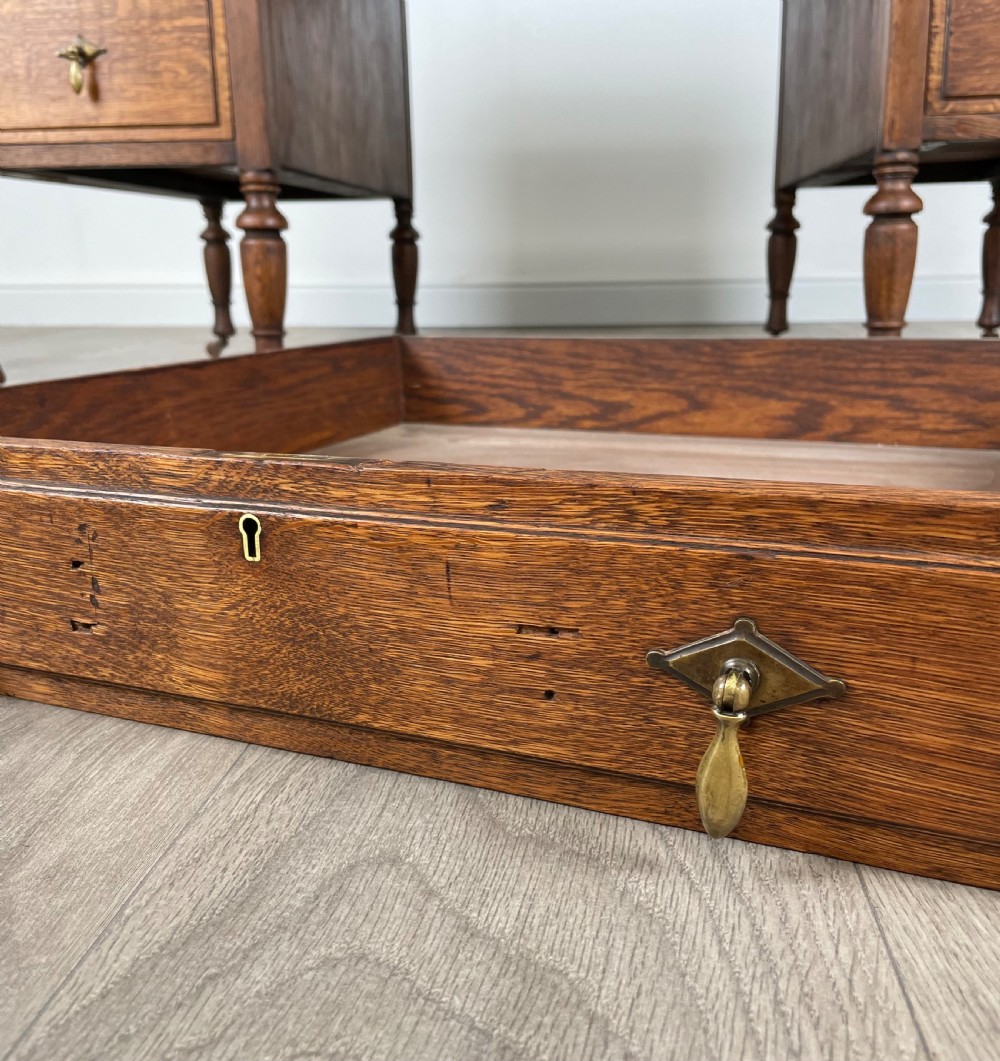 Antique 20th Century Jacobean Style Desk In Oak View III