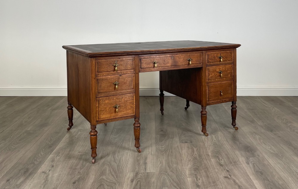 Antique 20th Century Jacobean Style Desk In Oak View XI
