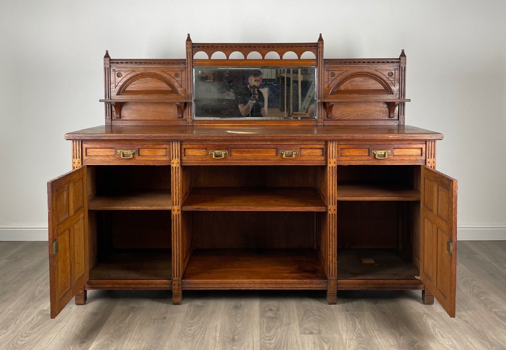 Antique 20th Century Sideboard In Oak View II
