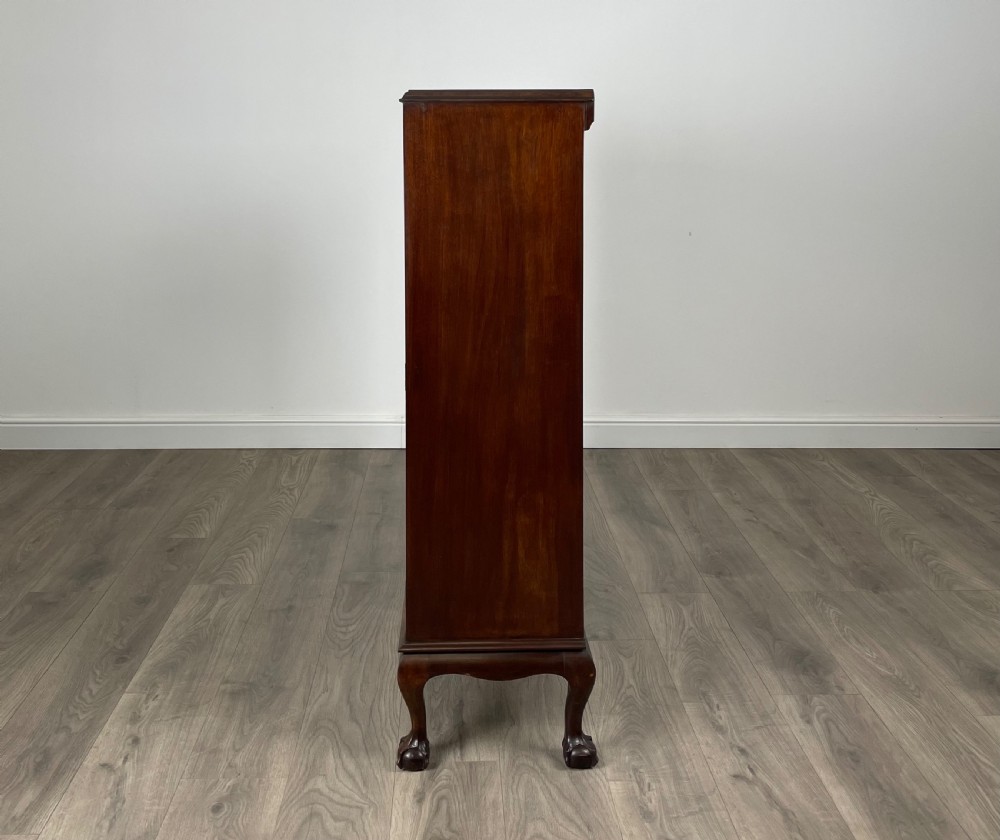 Antique 20th Century Display Cabinet In Mahogany View IV