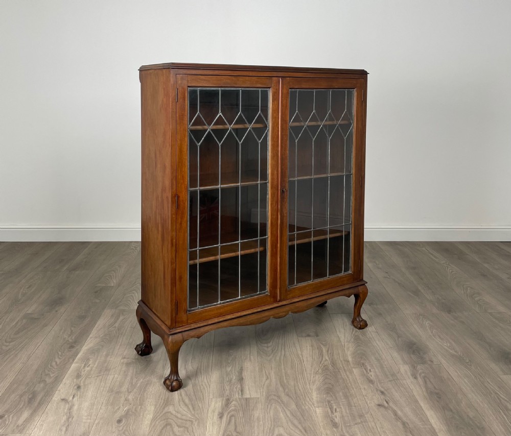 Antique 20th Century Display Cabinet In Mahogany View IX
