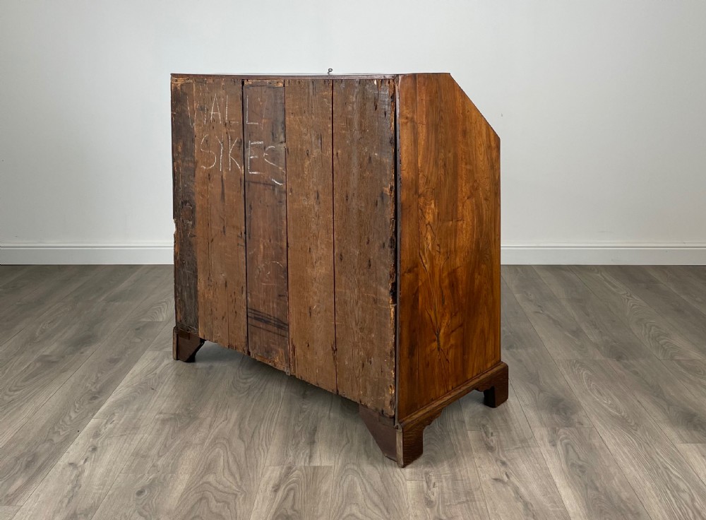 Antique 18th Century Bureau In Mahogany View VII