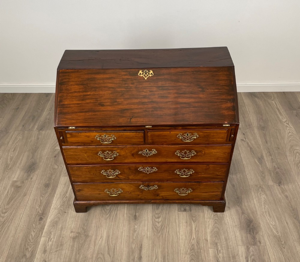 Antique 18th Century Bureau In Mahogany View XII