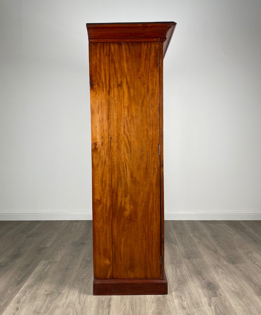 Antique 18th Century Wardrobe In Mahogany View VIII