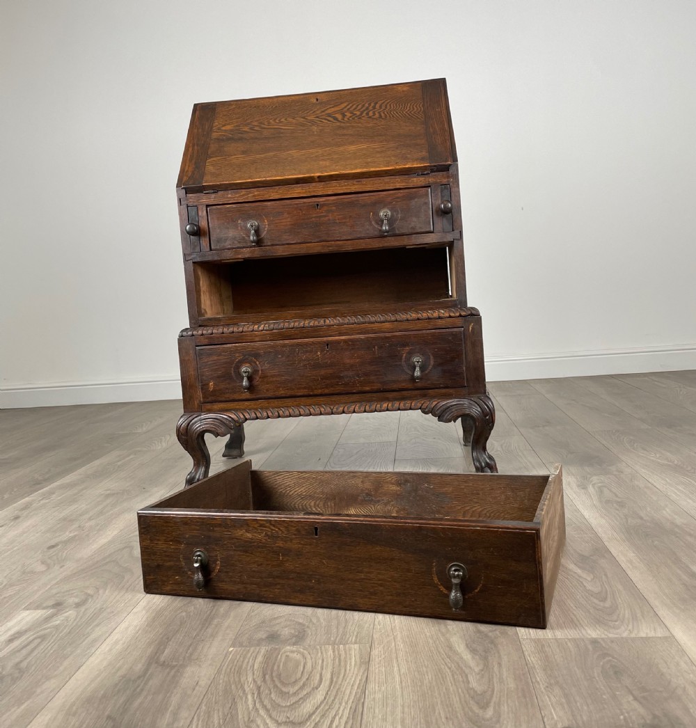 Antique 20th Century Bureau In Oak View IV