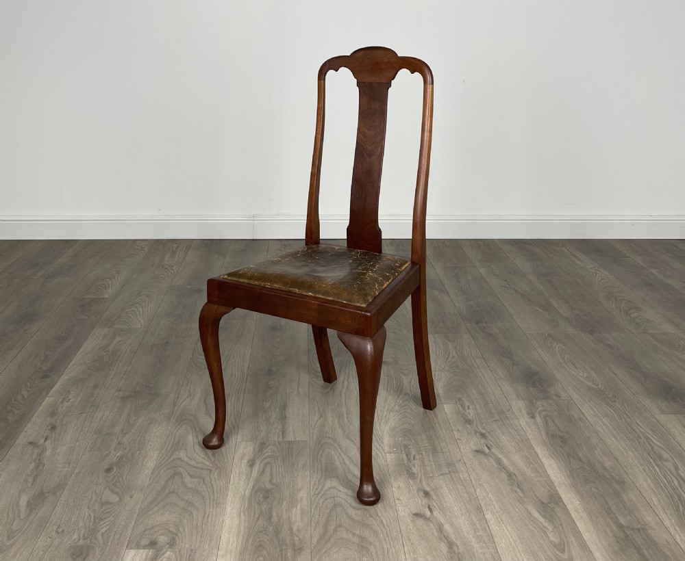 Antique 20th Century Set Of 6 Dining Chairs In Mahogany View III