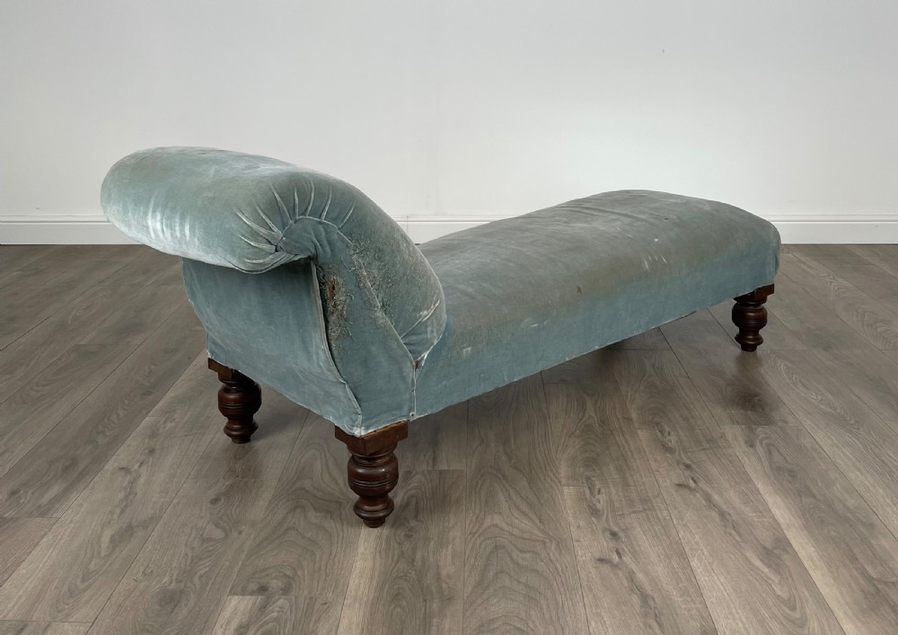 Antique 19th Century Day Bed In Mahogany View V