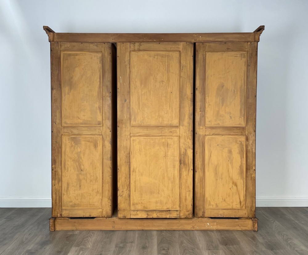 Antique 19th Century Compactum Wardrobe In Mahogany View VII