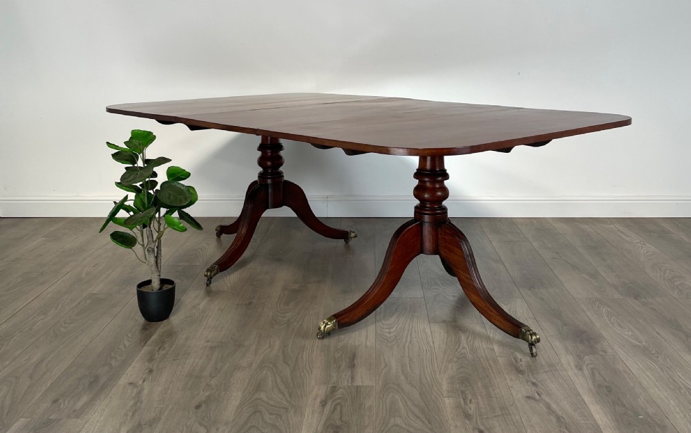 Antique Georgian Extending Dining Table In Mahogany