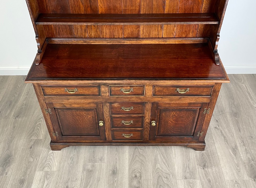 Antique 20th Century Dresser In Oak View XIV