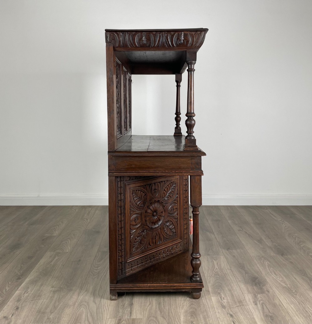 Antique Heavily Carved Victorian Sideboard In Oak View XXI