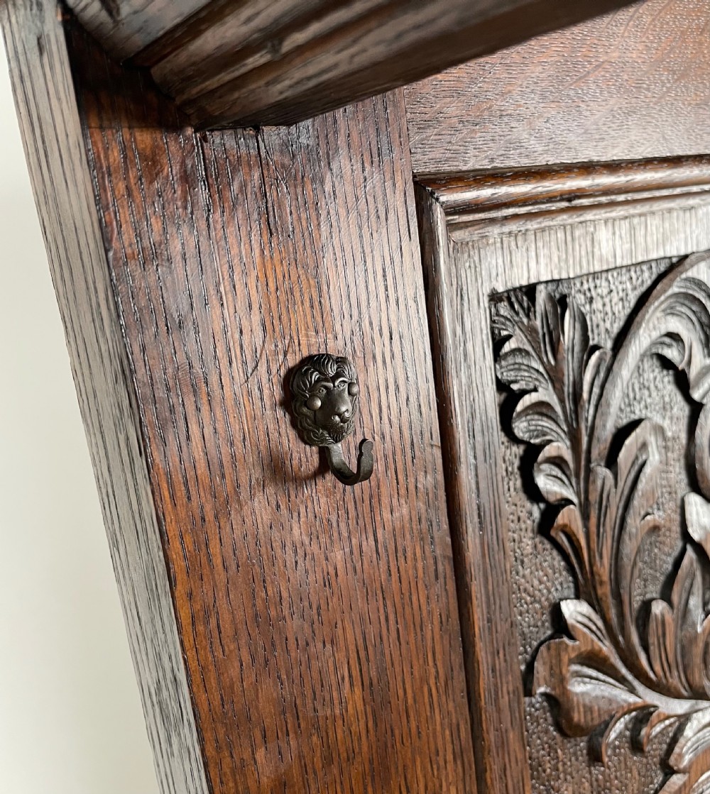 Antique Heavily Carved Victorian Sideboard In Oak View XXIX