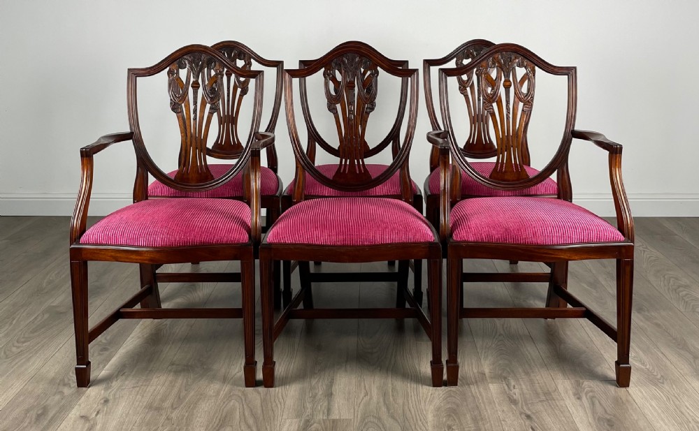 Antique 20th Century Set Of 6 Shield Back Dining Chairs
