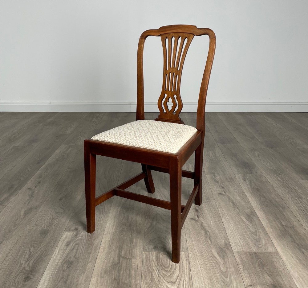 Antique 19th Century Set Of 6 Dining Chairs In Mahogany View II
