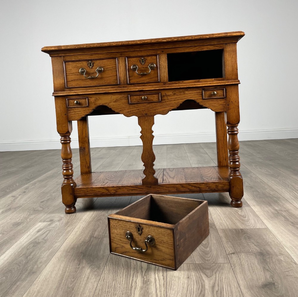 Antique 20th Century Console Table In Oak View XI