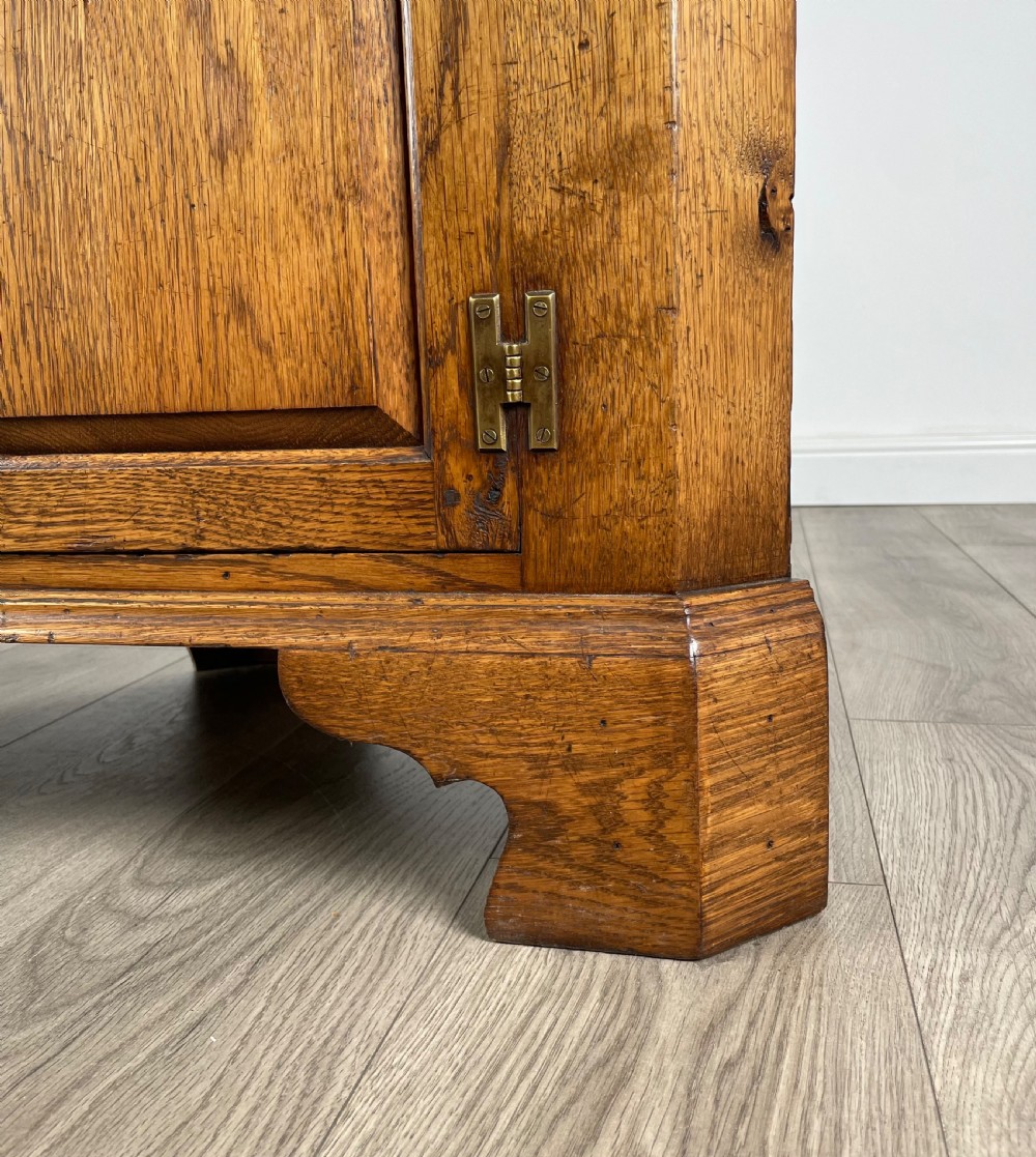 Antique 20th Century Corner Cupboard In Oak ( REF AF-3062 ) View IV