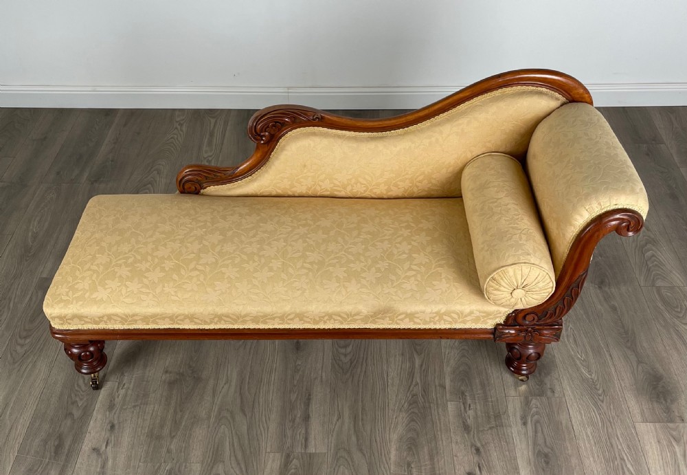 Antique 19th Century Chaise Lounge In Mahogany View IX