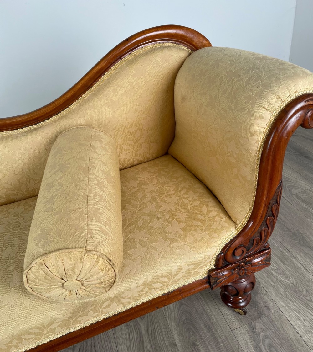 Antique 19th Century Chaise Lounge In Mahogany View XIII