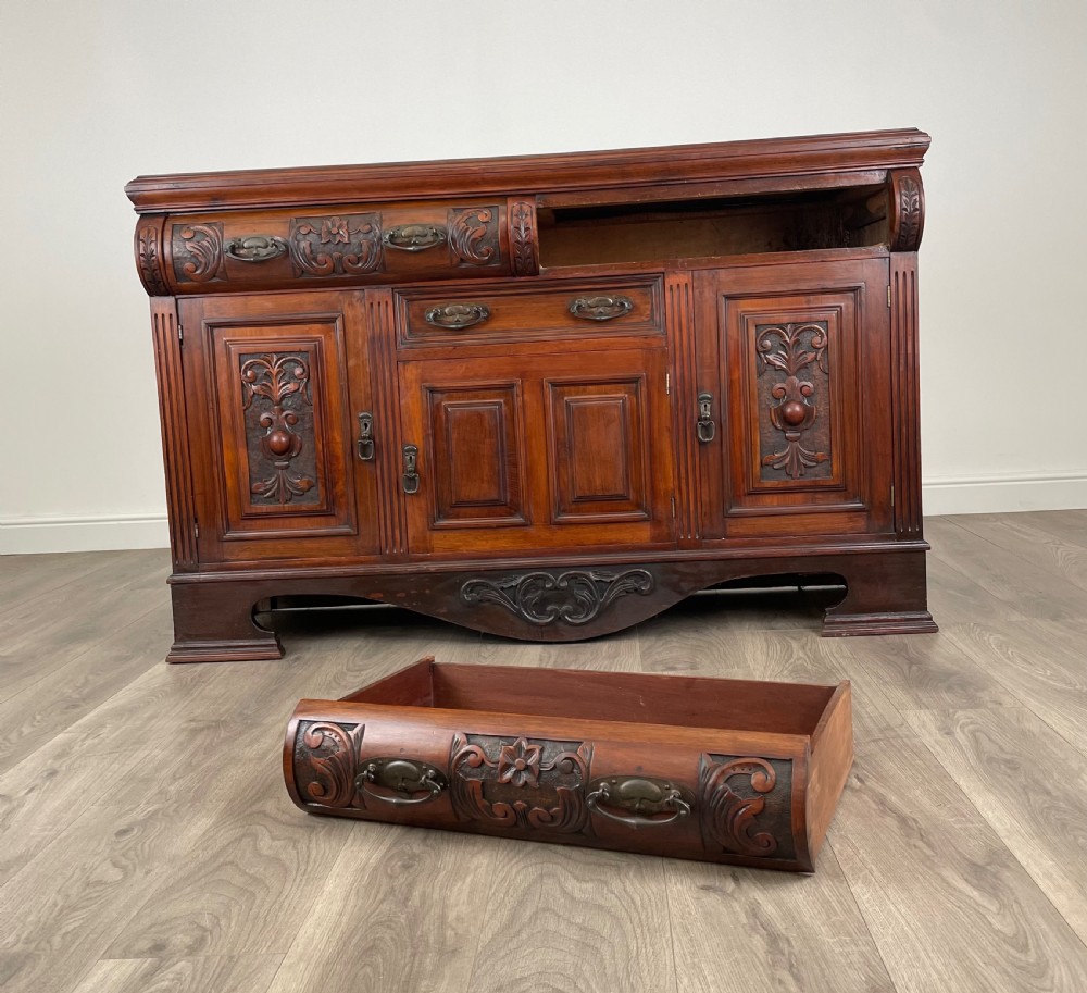Antique 20th Century Art Nouveau Style Sideboard In Walnut View XII