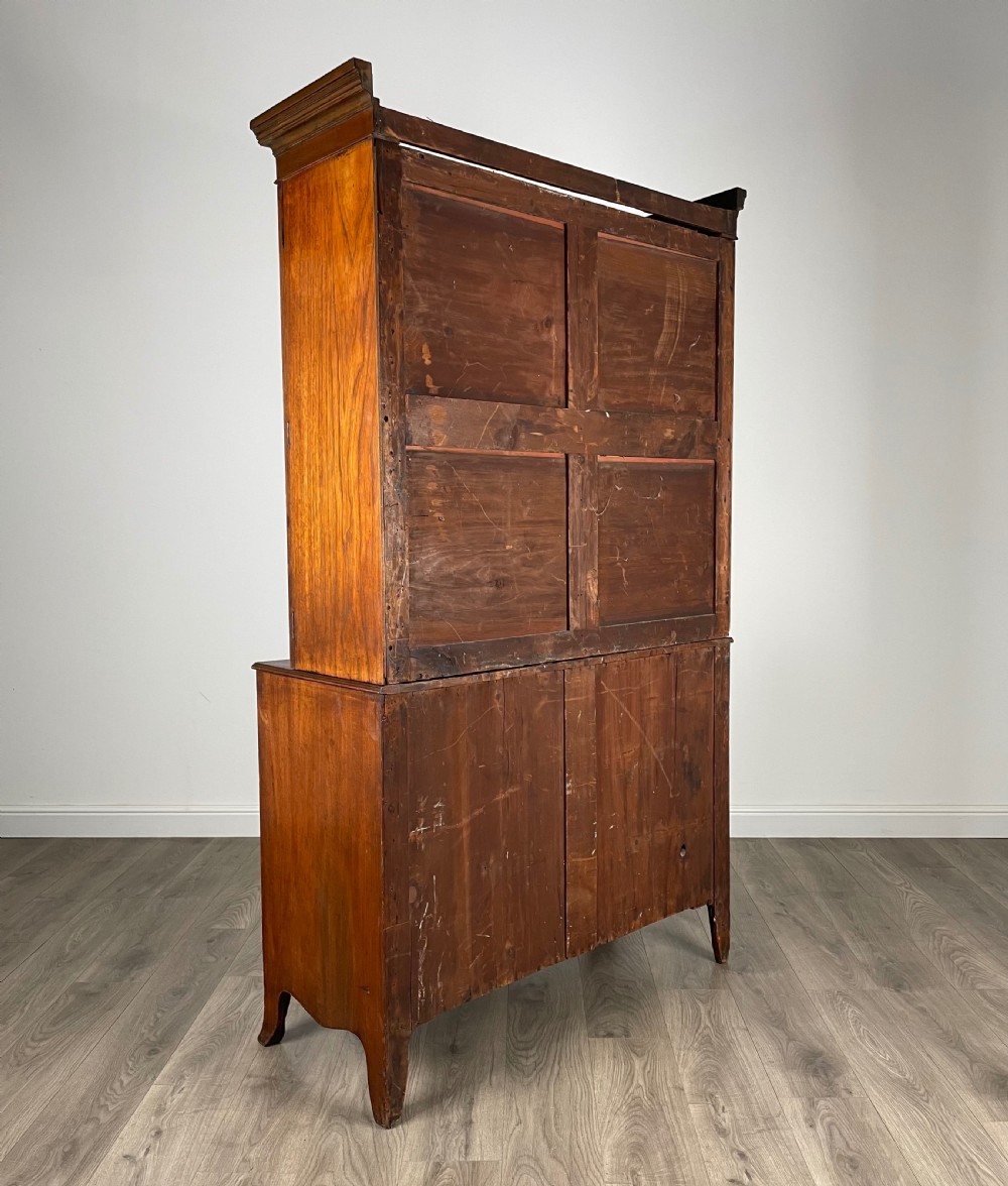 Antique 18th Century Bookcase On Chest In Mahogany View VI
