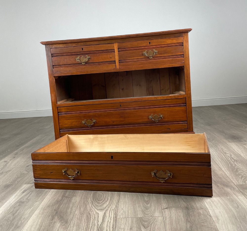 Antique 20th Century Chest Of Drawers In Walnut View X