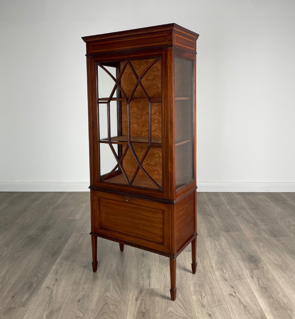 Antique 19th Century Display Cabinet In Mahogany View II