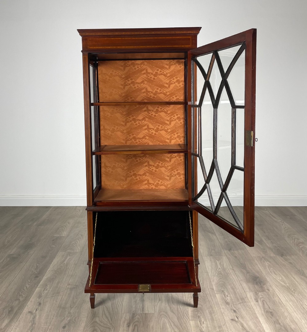 Antique 19th Century Display Cabinet In Mahogany View X