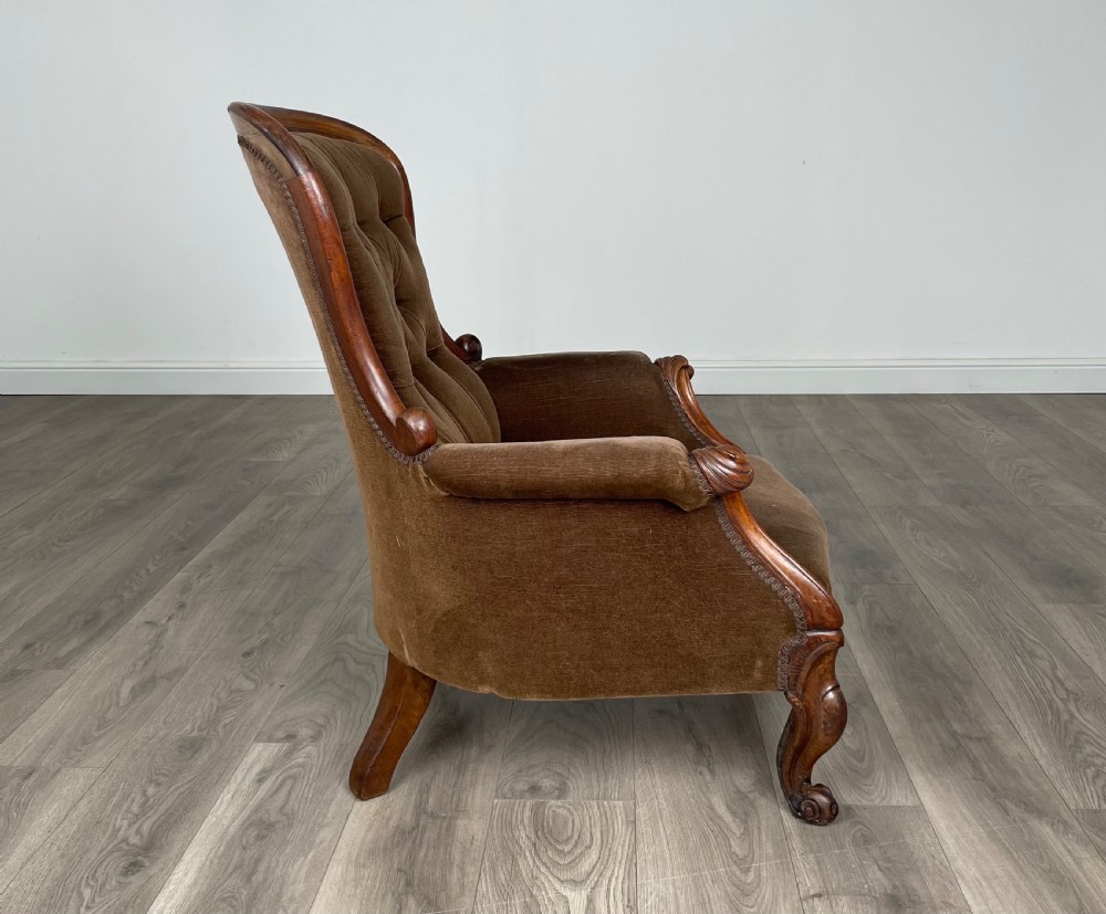Antique 19th Century Button Back Armchair In Mahogany View VI