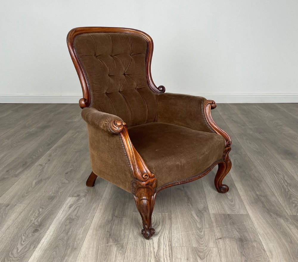 Antique 19th Century Button Back Armchair In Mahogany View VII