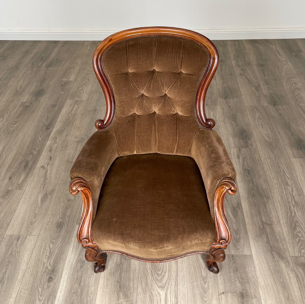 Antique 19th Century Button Back Armchair In Mahogany View XI