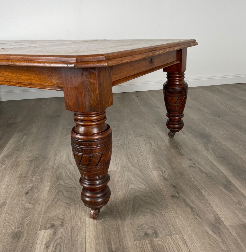 Large Antique 19th Century Dining Table In Oak View VIII