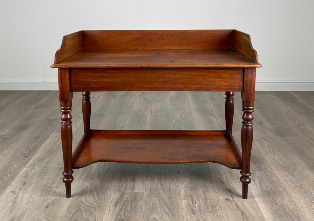 Antique 18th Century Washstand In Mahogany